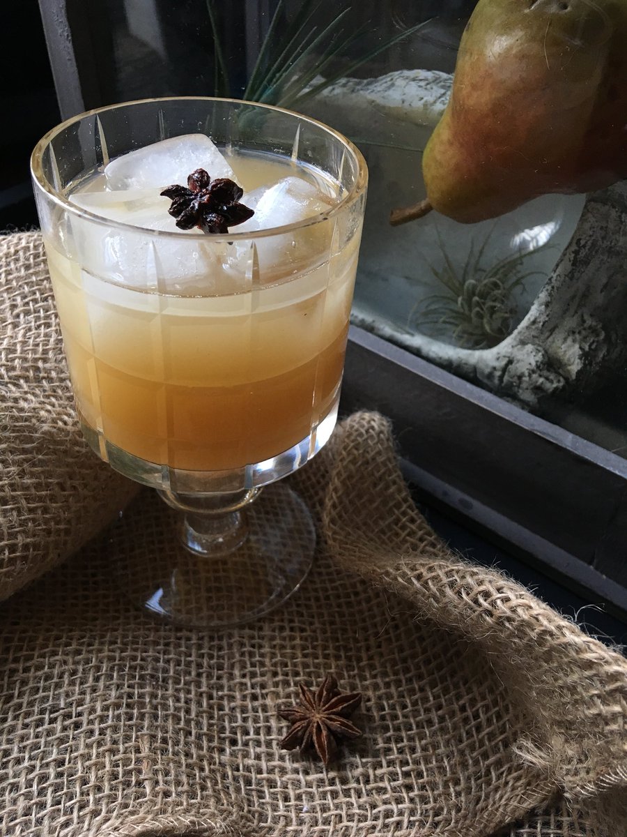 Butter Rum Pear Cider✨🍐 <a href="/DiplomaticoRum/">Diplomático Rum</a> <a href="/Rhumdiplomatico/">Rhum Diplomatico</a> <a href="/MoninUSA/">Monin USA</a> <a href="/RenHotels/">Renaissance Hotels</a> <a href="/RenaissanceOrla/">Renaissance Orlando Airport</a> #rum #brownbuttersyrup #homemade #pear #cider