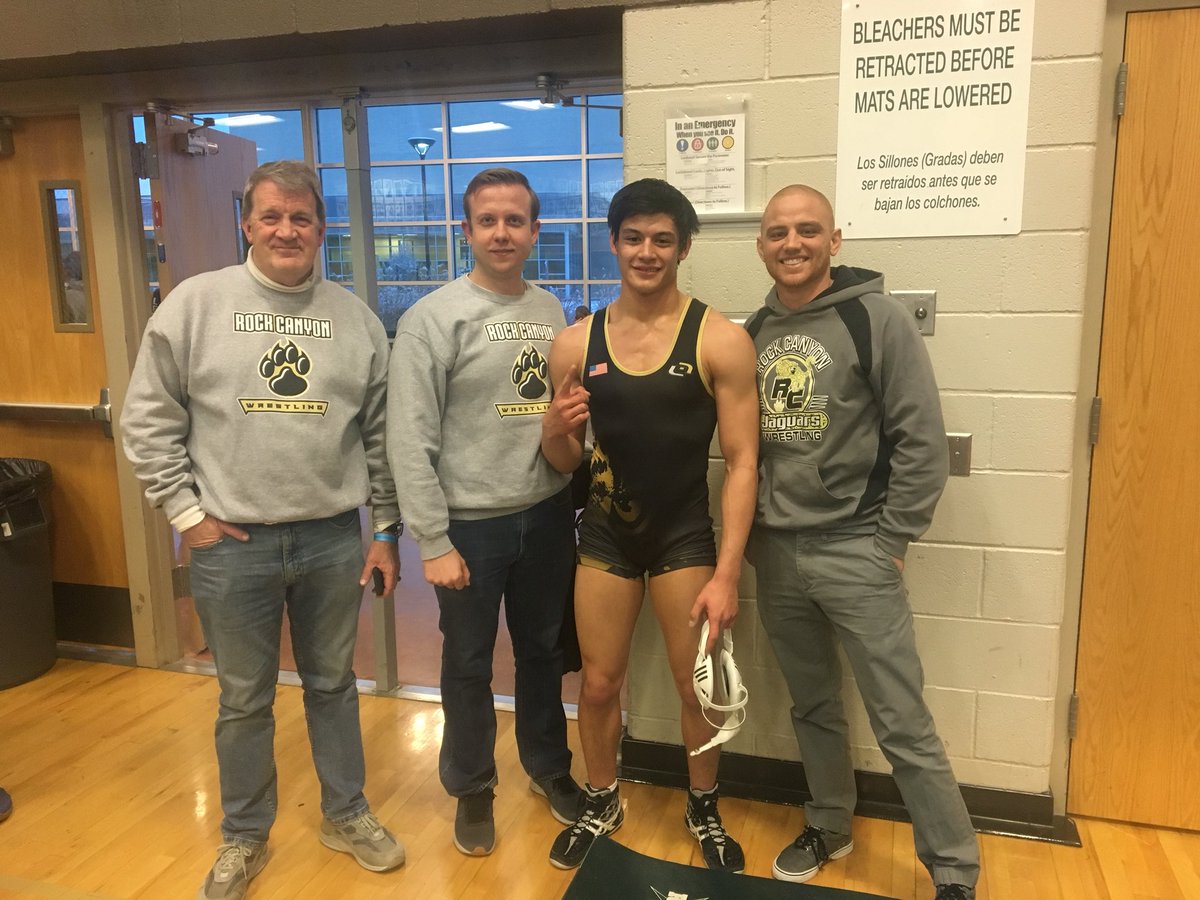 RCHS Wrestle tweet media