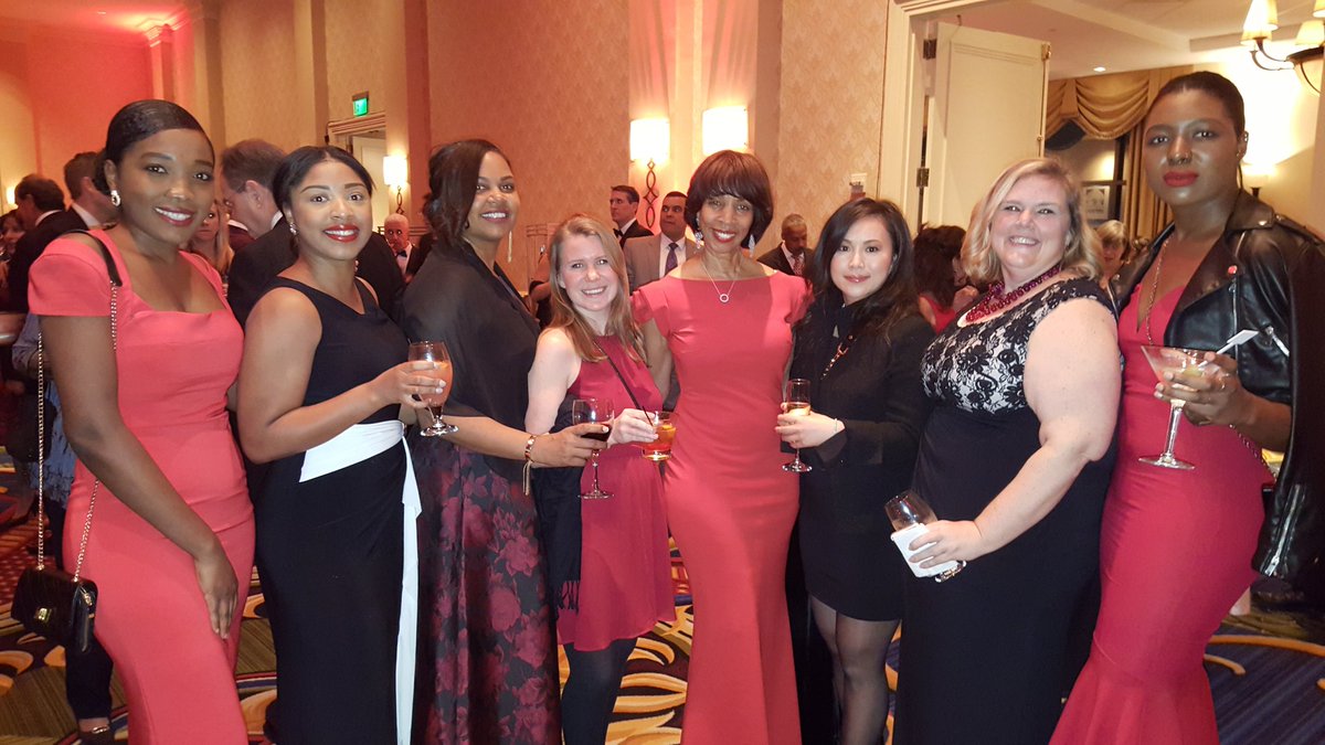 ycommodore's tweet photo. @JHUNursing faculty and students with Mayor Catherine Pugh at #Heartball #NursesWearRed #HeartMonth https://t.co/uiZouA0APN