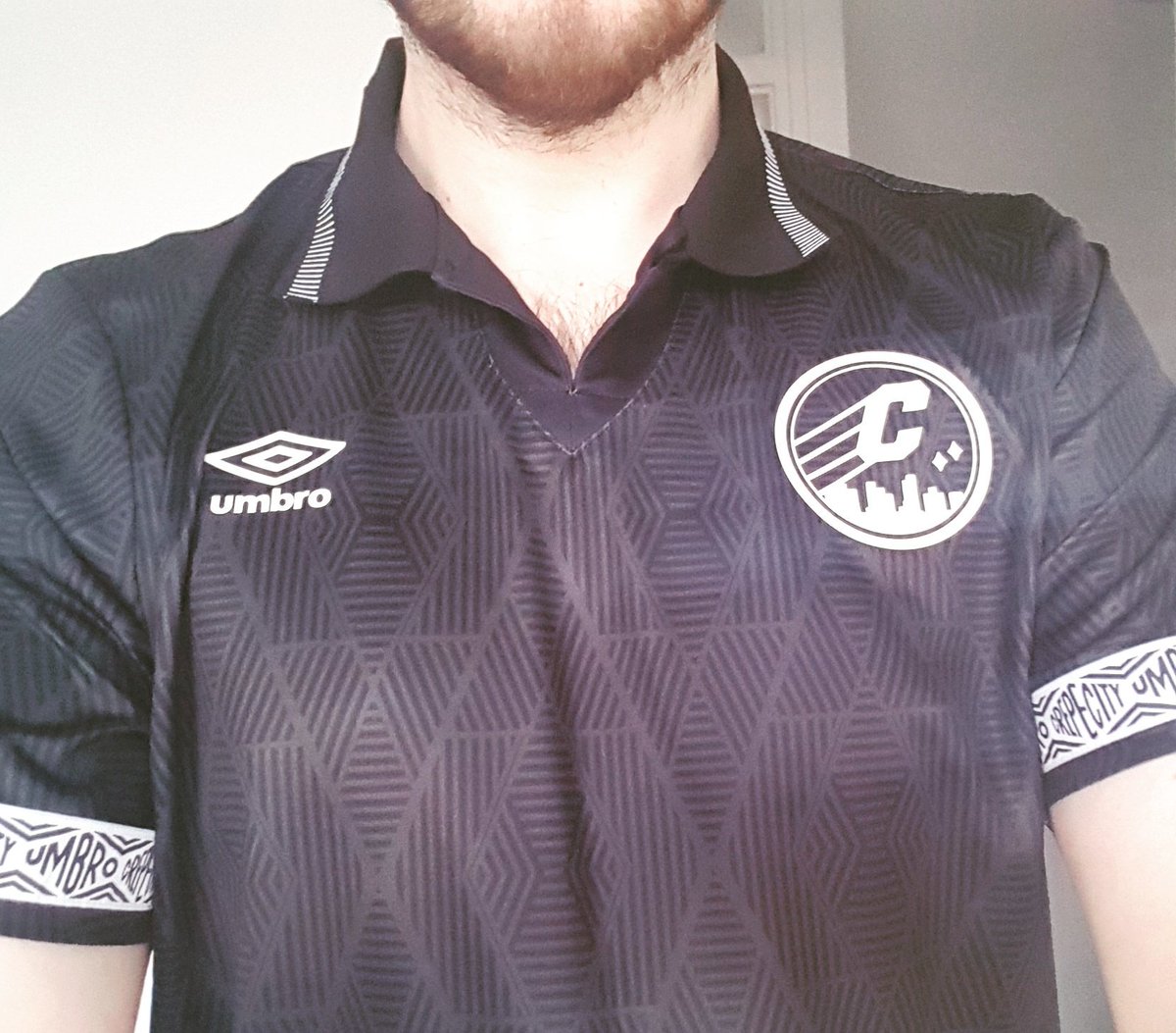 notactuallyjay's tweet image. 