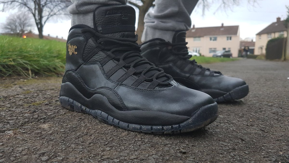 notactuallyjay's tweet image. 