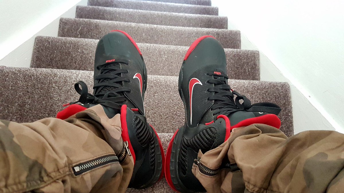 notactuallyjay's tweet image. 