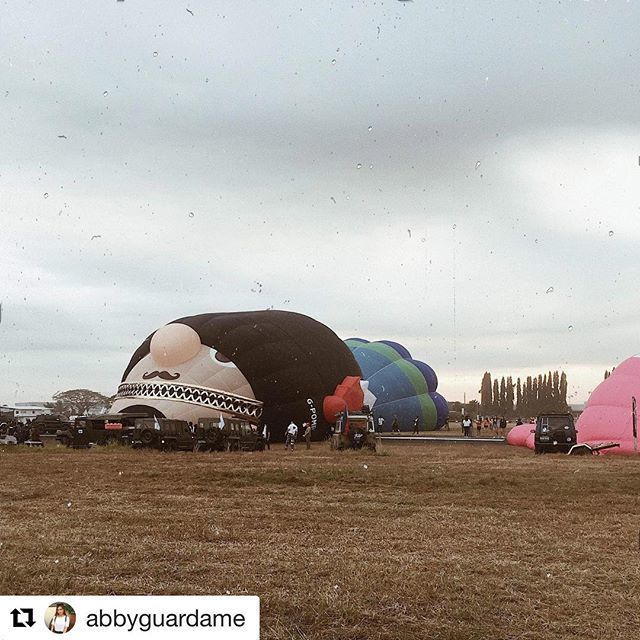 philballoonfest's tweet photo. #Repost @abbyguardame
Inflating the UK representative! #PIHABF22 #WatchTheSkies2018 @philballoonfest https://t.co/iXDOeZN9dT https://t.co/F8uGzXjoFl