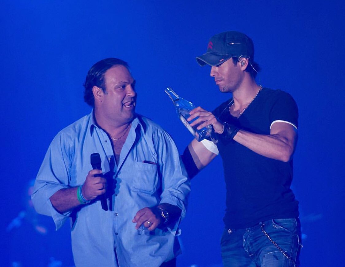 Atlantico Rum (@atlanticorum) on Twitter photo Caption this... #atlanticorumplatino #enriqueiglesias #atlanticorumtoast <a href="/enriqueiglesias/">Enrique Iglesias</a> <a href="/AtlanticoRum/">Atlantico Rum</a> Caption this... #atlanticorumplatino #enriqueiglesias #atlanticorumtoast <a href="/enriqueiglesias/">Enrique Iglesias</a> <a href="/AtlanticoRum/">Atlantico Rum</a>
