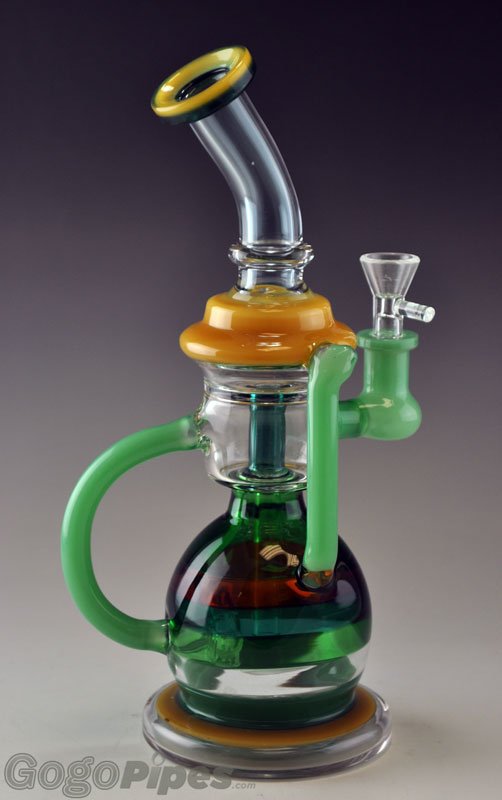 Snow Stormy Percolator Bong!
bit.ly/2Cbhq3Q
#blazeitandpraiseit #glassbongs #highsociety #highlife #420frindly #dank #geeked #stoner #highlife #fire #stonernation #CannabisCommunity