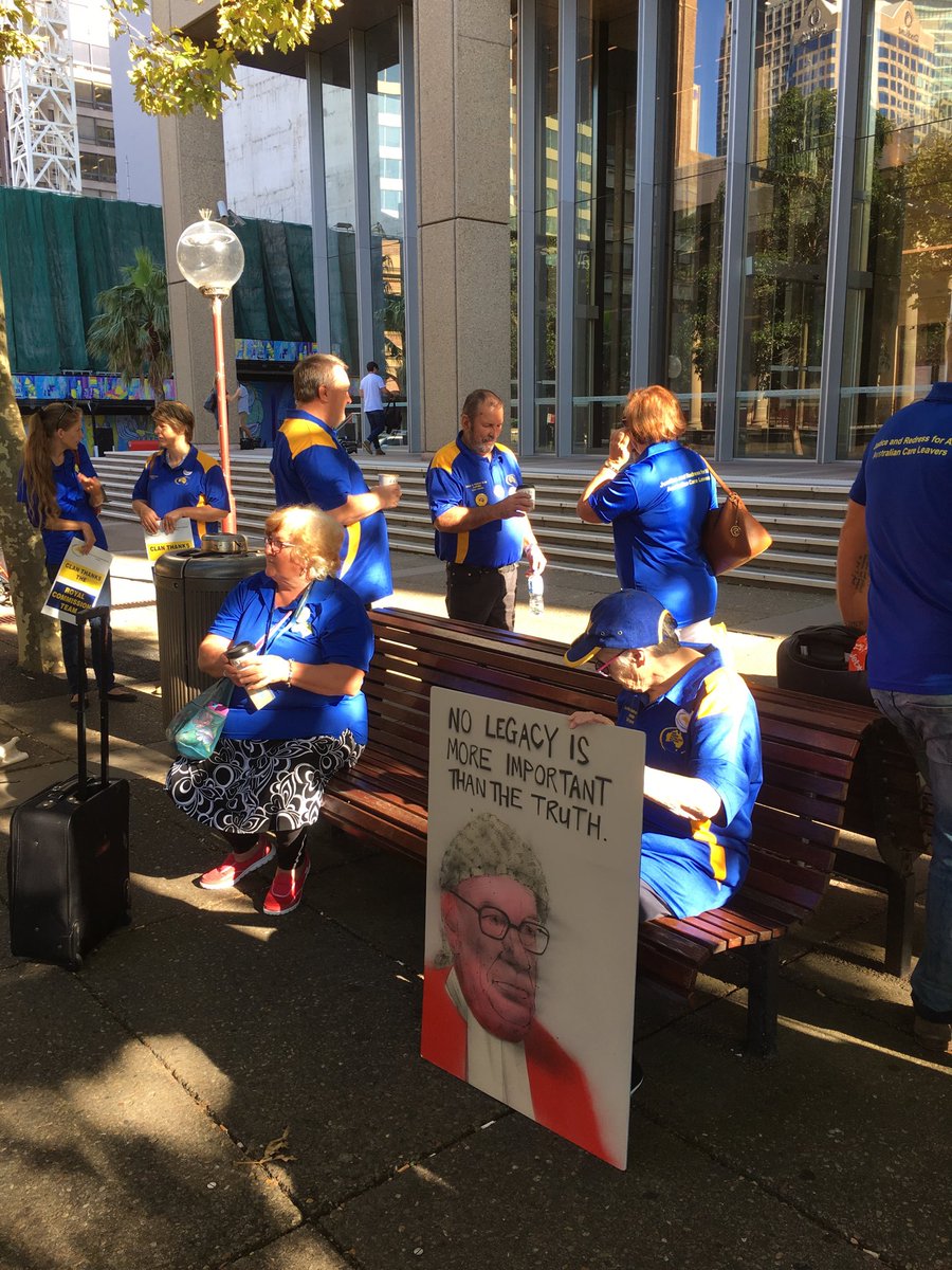 CLAN_AU's tweet photo. Sandra travelled from #Lithgow for Judge #PeterMcClellan’s retirement ceremony Clannies think so highly of Peter that’s why so many of them travelled such long distances to attend out of their own limited $
So proud of them all @lithgowmercury https://t.co/VslIinEWPM