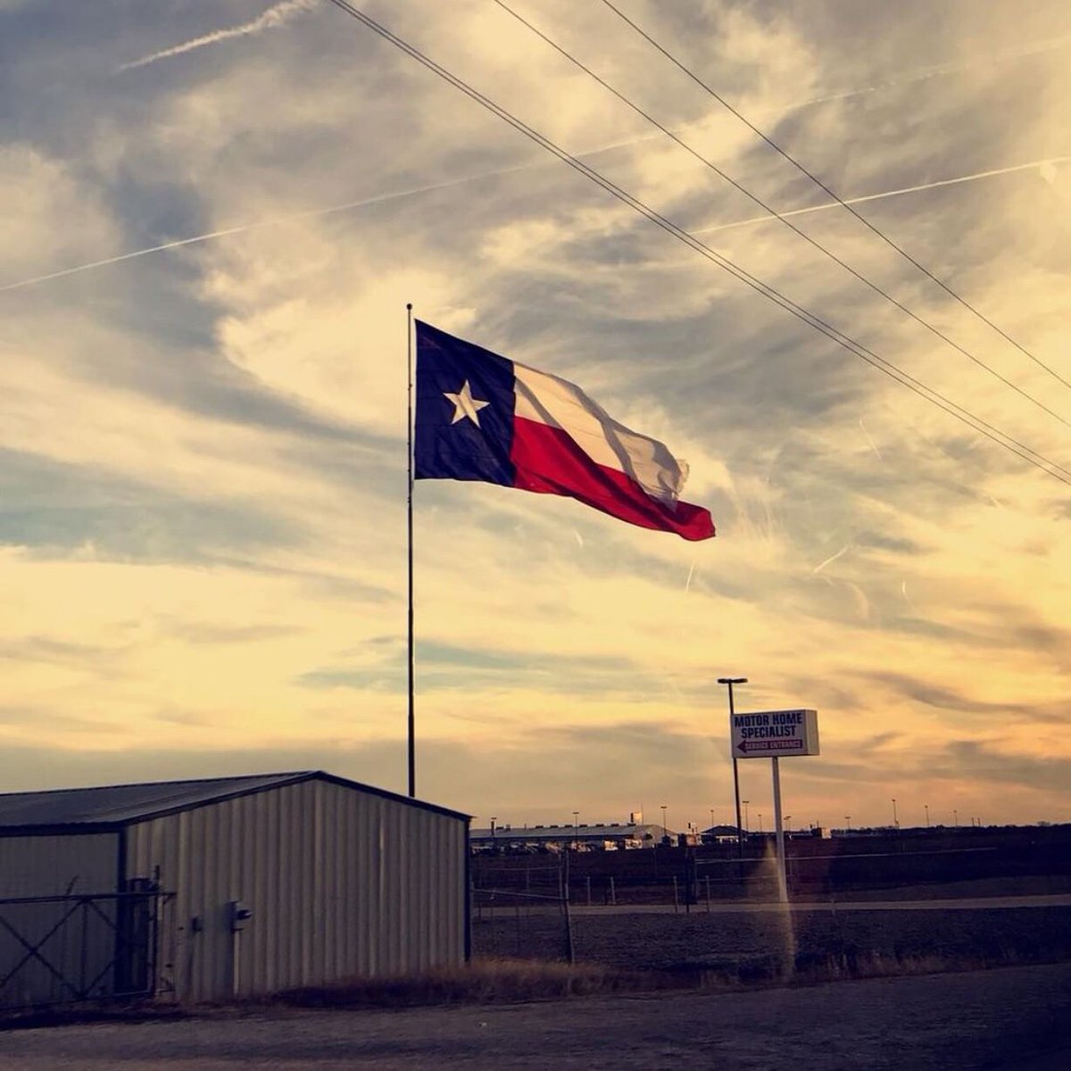 TexasHumor's tweet photo. Ain’t she a beaut? https://t.co/9jZEmWCX0E