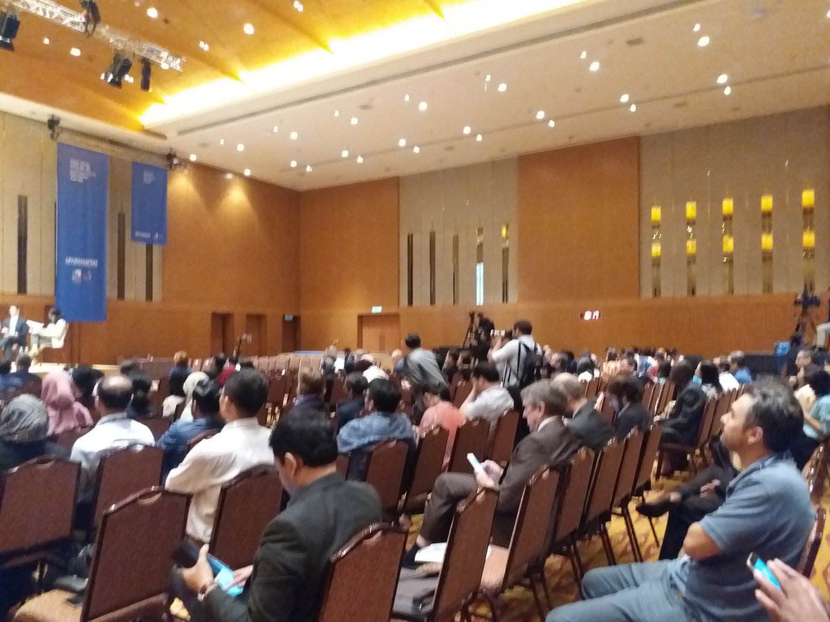ShipraSuri's tweet photo. #Urbanplanningdesign @wuf9kl2018 - the dialogue session is full. Great opening by @urbanicemsia @UCLG_Saiz @SafetipinApp - threatened public space, inclusive governance, bottom-up policy making some of the issues for the panel to consider! https://t.co/oCeIh62HBC