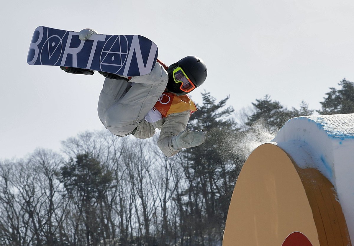 NBCNews's tweet photo. BREAKING: Red Gerard wins first medal for Team USA at 2018 #WinterOlympics, grabbing the gold in men's snowboard slopestyle. https://t.co/Smhb4MltoG