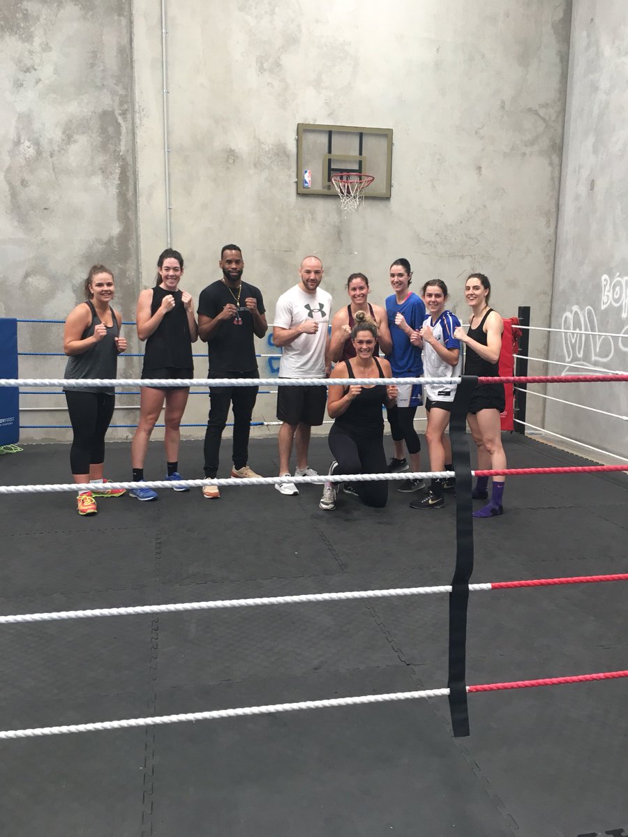 The Sunbury Jets women’s basketball team has added boxing to their preseason. They’re killing it 👊🏻