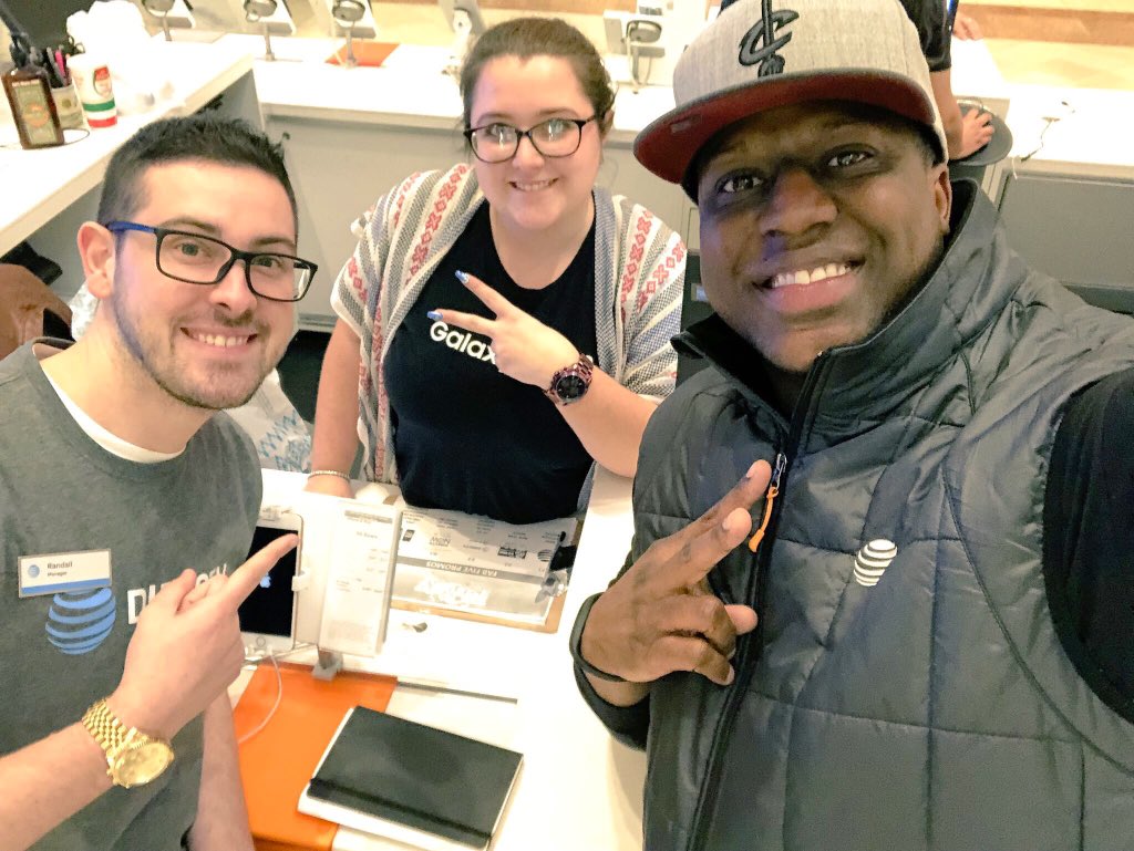 RMitchell824's tweet photo. “If you want to be the best, learn from the best!” Always challenging the mind and gaining valuable experience thanks to @mrwmoody #mentalbandwidth #growth #coacheschangelives #MMH https://t.co/K3cFHbOwiX