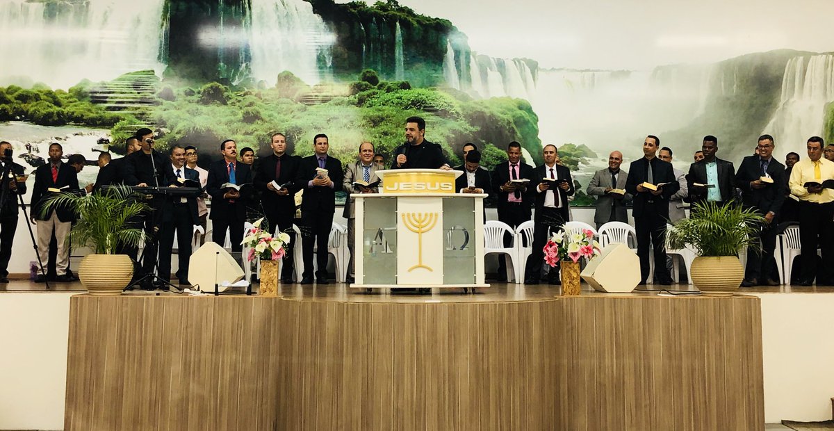 marcofeliciano's tweet image. #Assessoria:. Glória de Deus aqui na Vigília do Avivamento em Campinas - SP na Igreja Evangélica Deus é Paz! Pr. Marco Feliciano e o Tecladista Roberto Marinho Ministrando! #PregarOEvangelho #Vigilia #Campinas