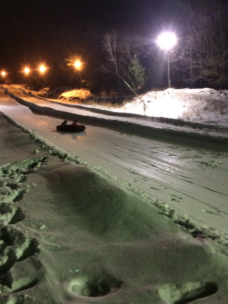 LFitzgerald3's tweet photo. St. Mary's tubing night! So much fun for the kids to be together with friends! #parentshavingfuntoo @RCDASchools @RCDASupt https://t.co/otAbploy3k