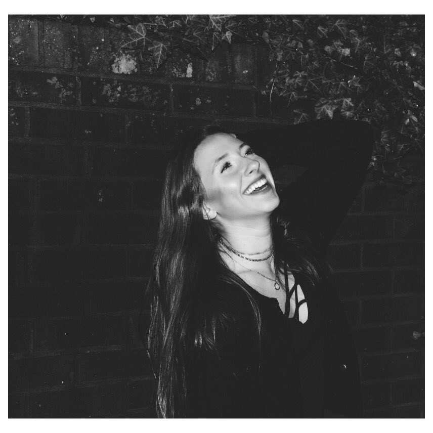 katelynholley_'s tweet photo. ▫️I ain’t worried bout the wrinkles round my smile▫️ https://t.co/mztjDwmMuZ