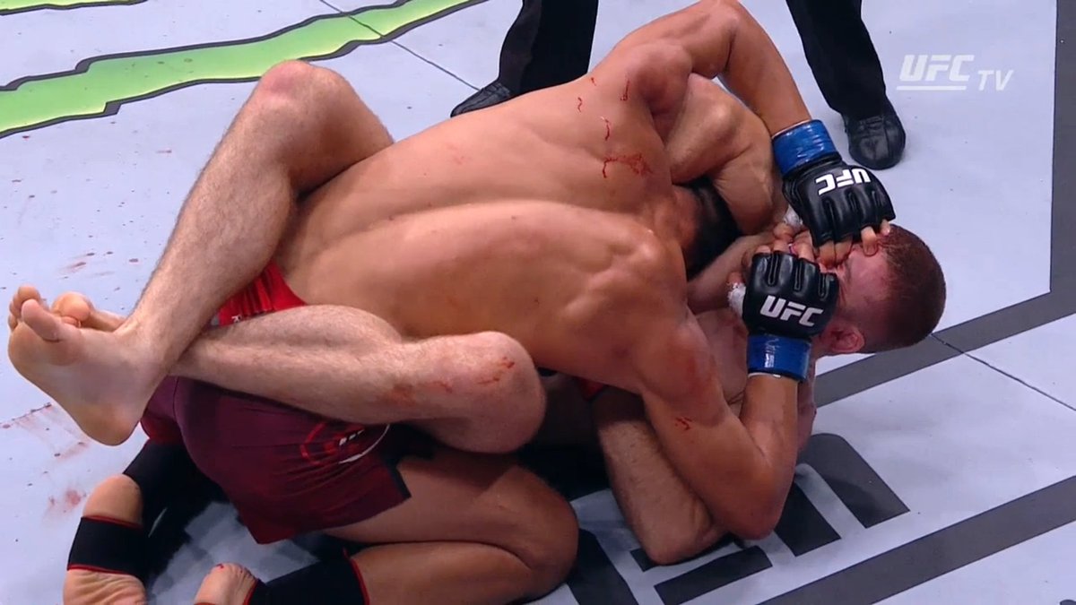 MMA Mania on X: Li Jingliang fish-hooked the fuck out of Jake Matthews's  eye to defend a guillotine early in the second round. #UFCPerth #UFC221   / X