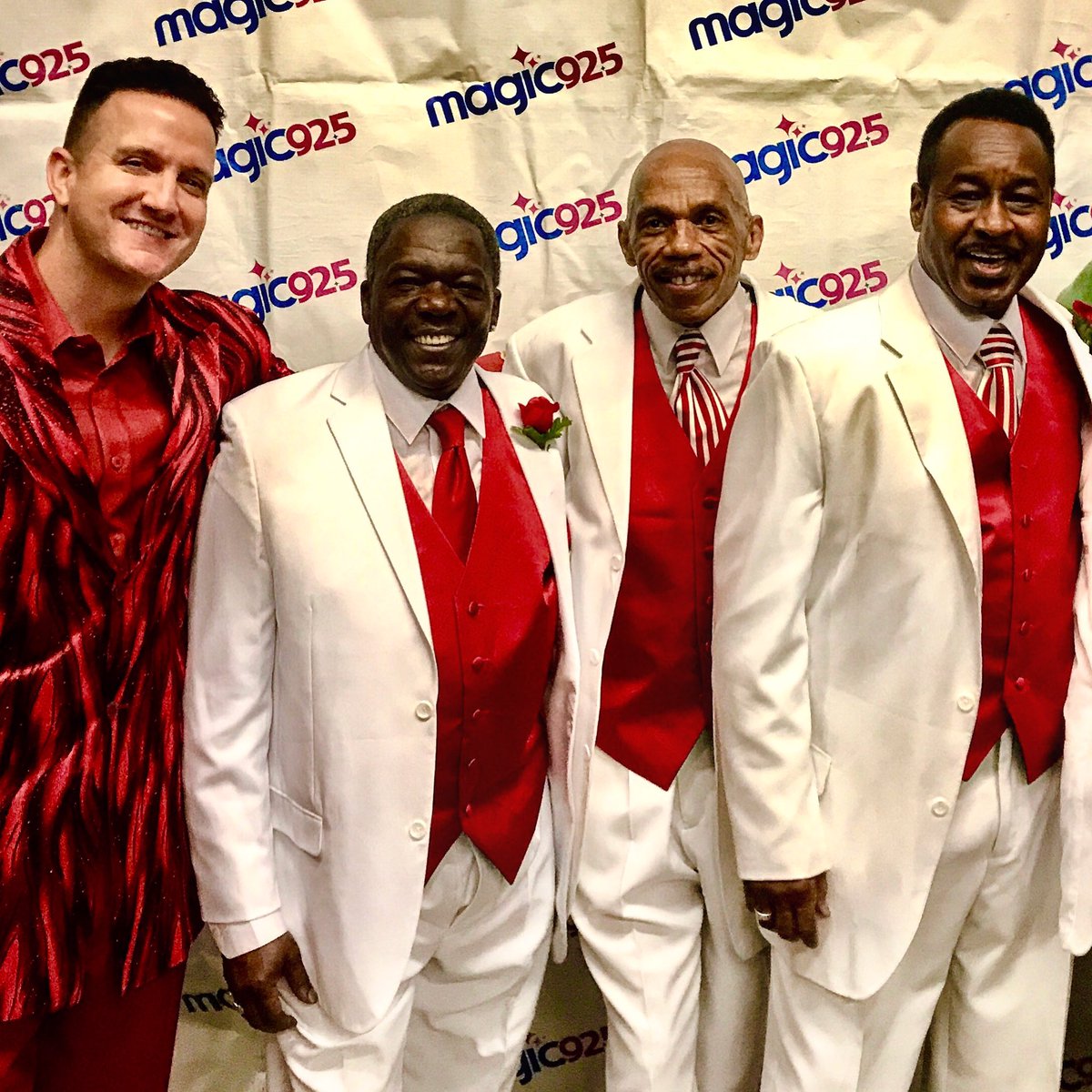 magic925's tweet photo. The #Temprees and @rdub, comparing suits! @ArtLaboe Valentines #SuperLoveJam https://t.co/4VLhjZBVuK