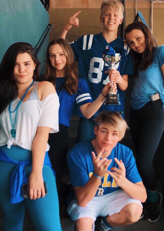 Madison De La Garza tweet media