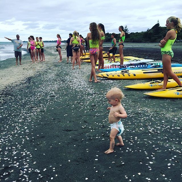 andrewsmithfit's tweet photo. Cuteeeeee!!!!!! #lolarocks #baywatch #moveoverpam #surflifesaving #baggynappy #dadanddaughters #norules #ihaterules https://t.co/KlS05LC054 https://t.co/kmpNXJXctF