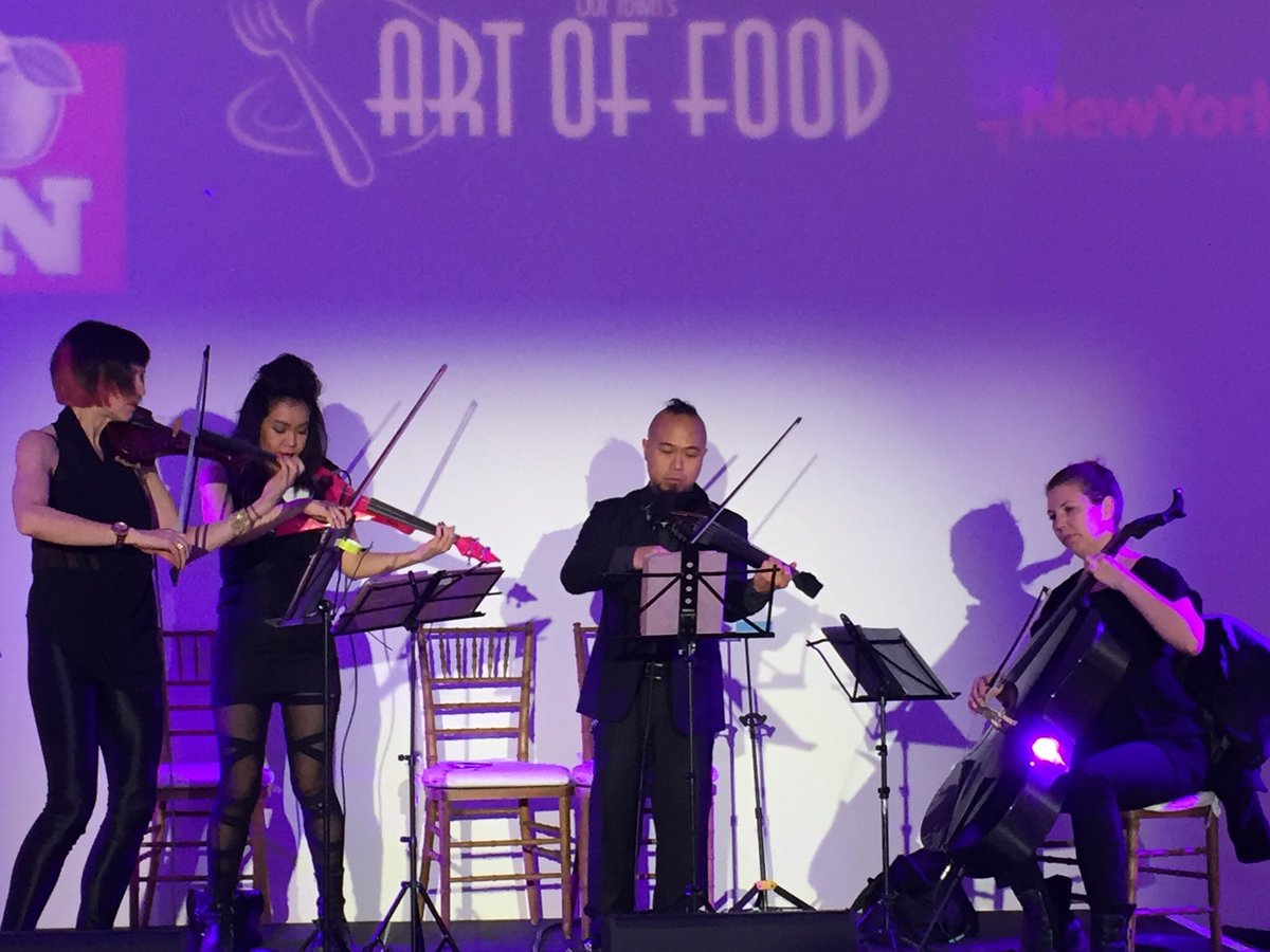 StefJackenthal's tweet photo. Great nite @ #sothebys #artoffood https://t.co/RWOOFGfHrX