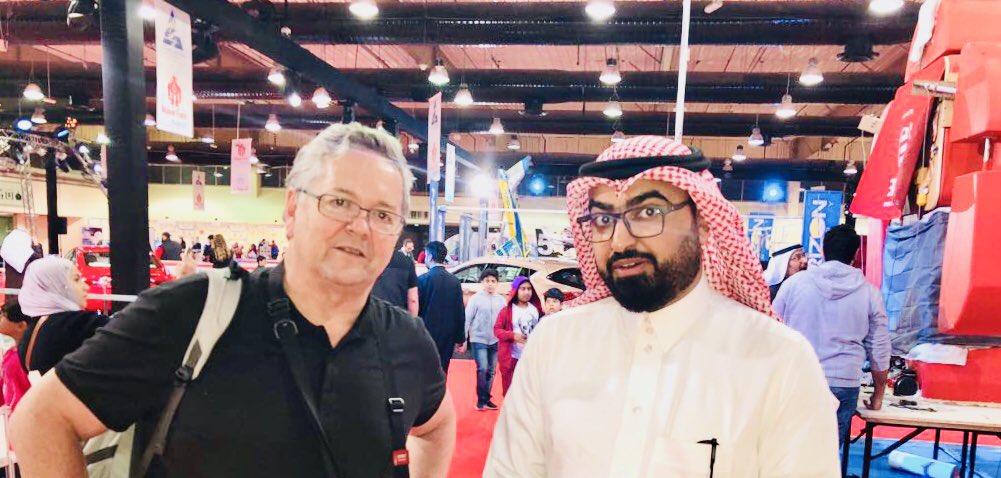 TechShopKSA's tweet photo. المدير التنفيذي #تك_شوب السعودية الأستاذ/ بدر الصلحان و السيد ديل دوريتي المؤسس للمعرض عالميا والمدير التنفيذي #make خلال معرض مكير فير #الكويت للصناع .#MakerFaireKuwait #kuwait #Maker https://t.co/5txOP4N11I