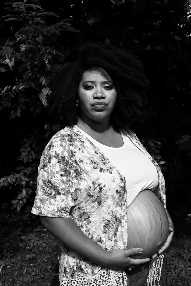 Schereeya's tweet photo. Some of my favorites from my maternity shoot
#maternity #maternityshoot #BlackGirlMagic #BlackHistoryMonth #mommy #newmommy #blackout #babypeppercorn #hinelson #babyboy #pregnant #blackmommy #blackmommymagic #naturalhair #naturalmommy #photoshoot #oopsiwentoverboardonhashtags https://t.co/GyHpCrERXE