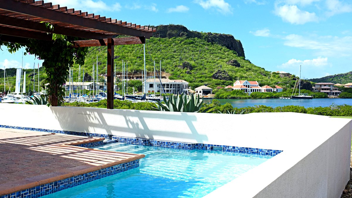 Wunderschöne sonnige #Immobilien zum Kauf oder zur Miete finden Sie bei &gt;athomecuracao.com das größte #Immobilienportal auf #Curacao