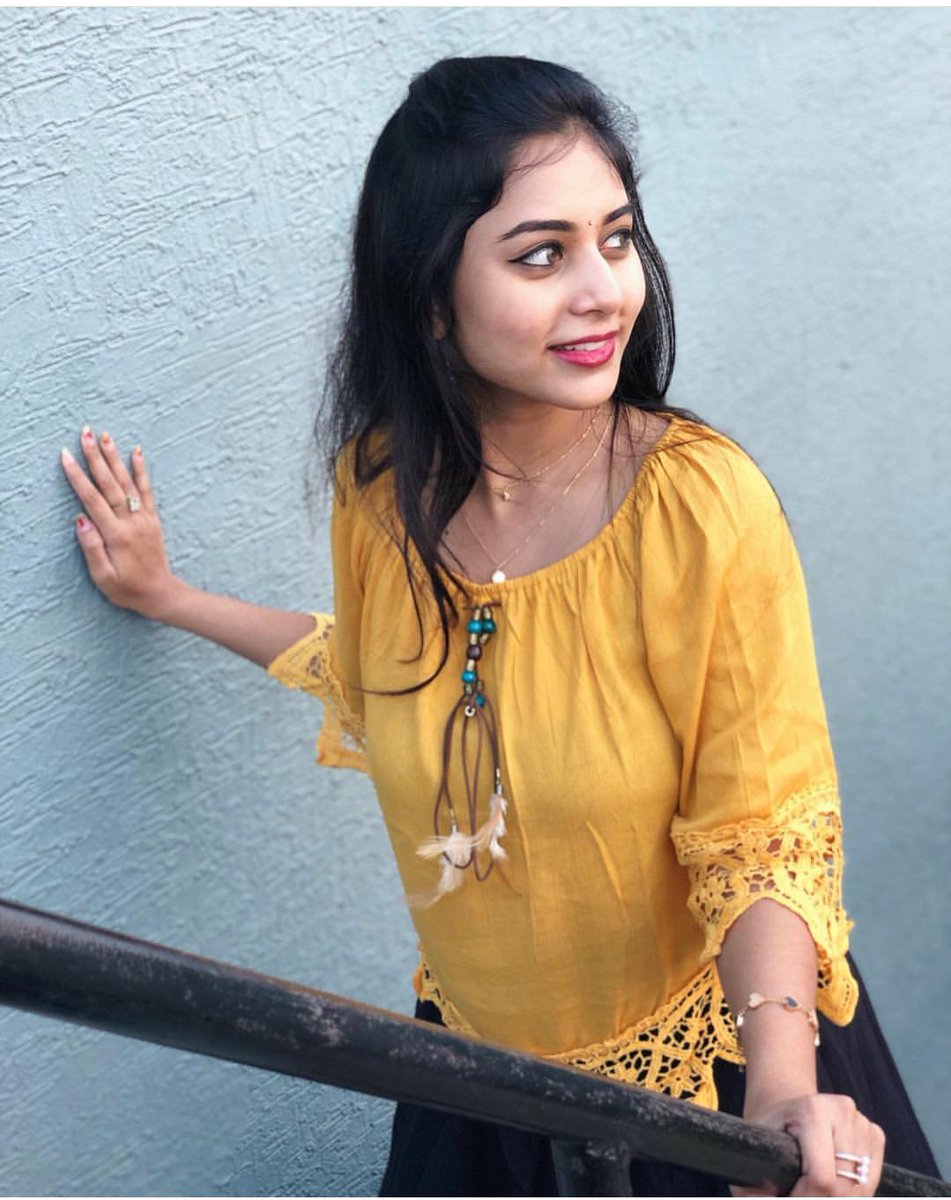 vishwaa888's tweet photo. U r luking for a sunset on #sunday.. But I'm luking for ur pic on #suzaday 😍... @suza888... https://t.co/av6spoxQ26
