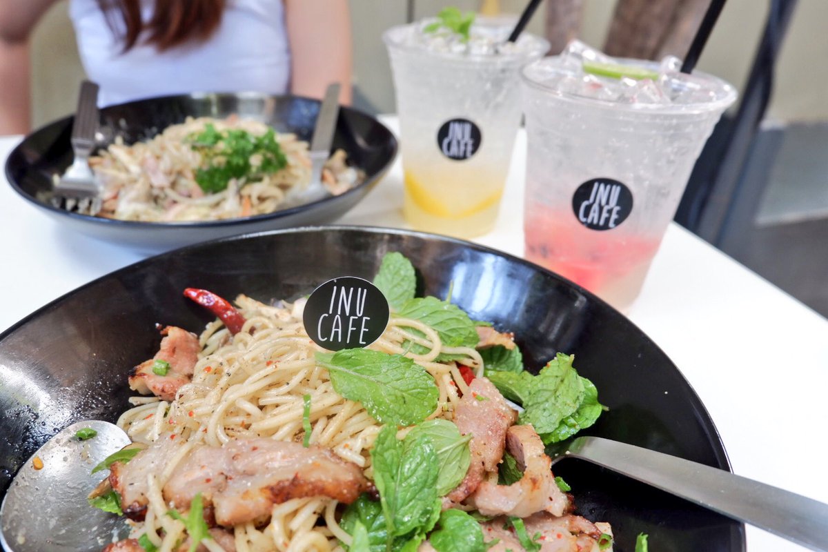 04sfaii's tweet photo. #inucafe อินุ คาเฟ่ หัวหินดีงาม��ากกกกกก น้องหมาน่ารักใจดีรู้งาน อาหารรสชาติดี ราคามาตรฐานคาเฟ่สัตว์เลี้ยง ไม่มีรถก็ไปได้ พิกัดแถวซอยหัวหิน57 #huahin #หัวหิน #เที่ยวไทย #ReviewThailand https://t.co/6rXEKyFmjW