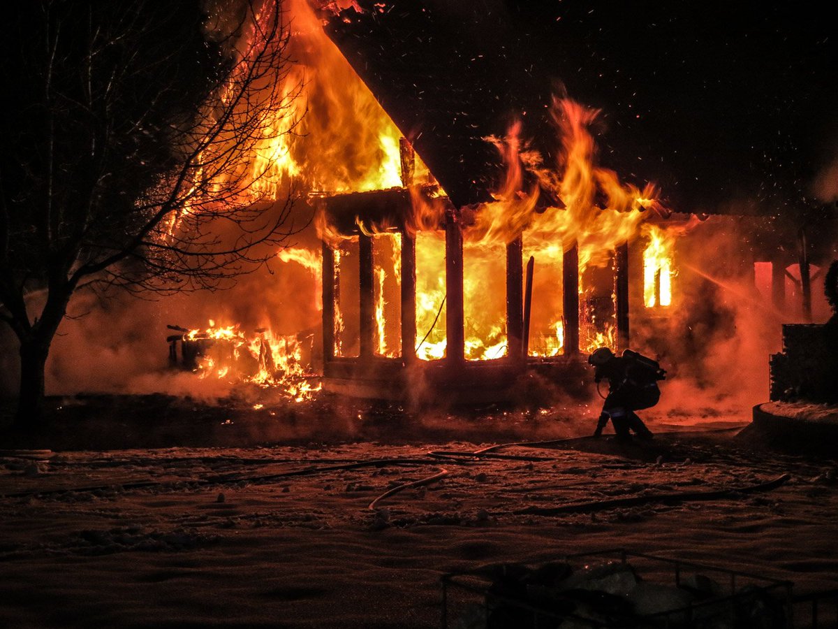 ffnestelbach's tweet photo. Letzter Einsatz: 11.02.2018 03:04 Uhr - Wohnhausbrand im Ortsteil Dornegg - Gemeinde St. Marein bei Graz https://t.co/wrDwm1gRYa
 "Gefällt mir" gilt für den geleisteten Einsatz der Kameraden der Freiwilligen #Feuerwehr #Nestelbach bei #Graz https://t.co/Yr3FOaCY7b