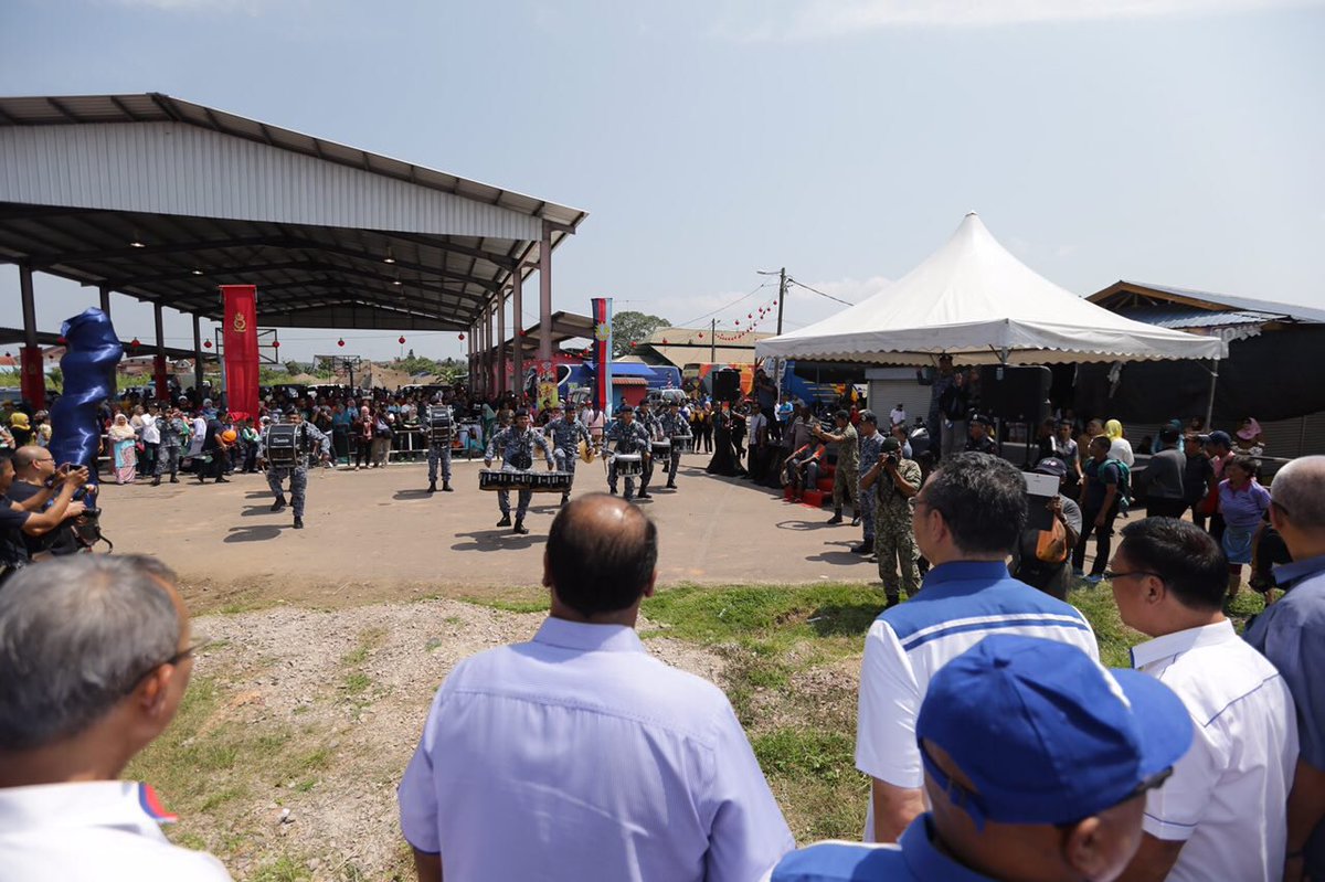 tudm_rasmi's tweet image. TUDM turut mengambil bahagian dlm Pameran Ketenteraan sempena Fiesta NBOS Mesra Rakyat di Paloh pagi ini. 
#NBOS
#FiestaNBOS
#PerkasaPerwira
#NadiNegaraku
#SembrongKita