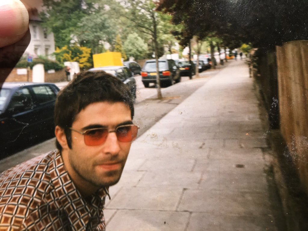 Liam Gallagher On Twitter Ha Ha In The Middle Of The Road Clint