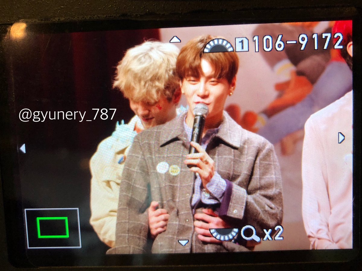 gyunery_787's tweet photo. 180211 광화문 핫트랙스 팬사인회 프리뷰
아주 바람직한 조합💛💜
#JBJ #김상균 #김동한 @JBJtwt787 https://t.co/u1BGqW8Wqc