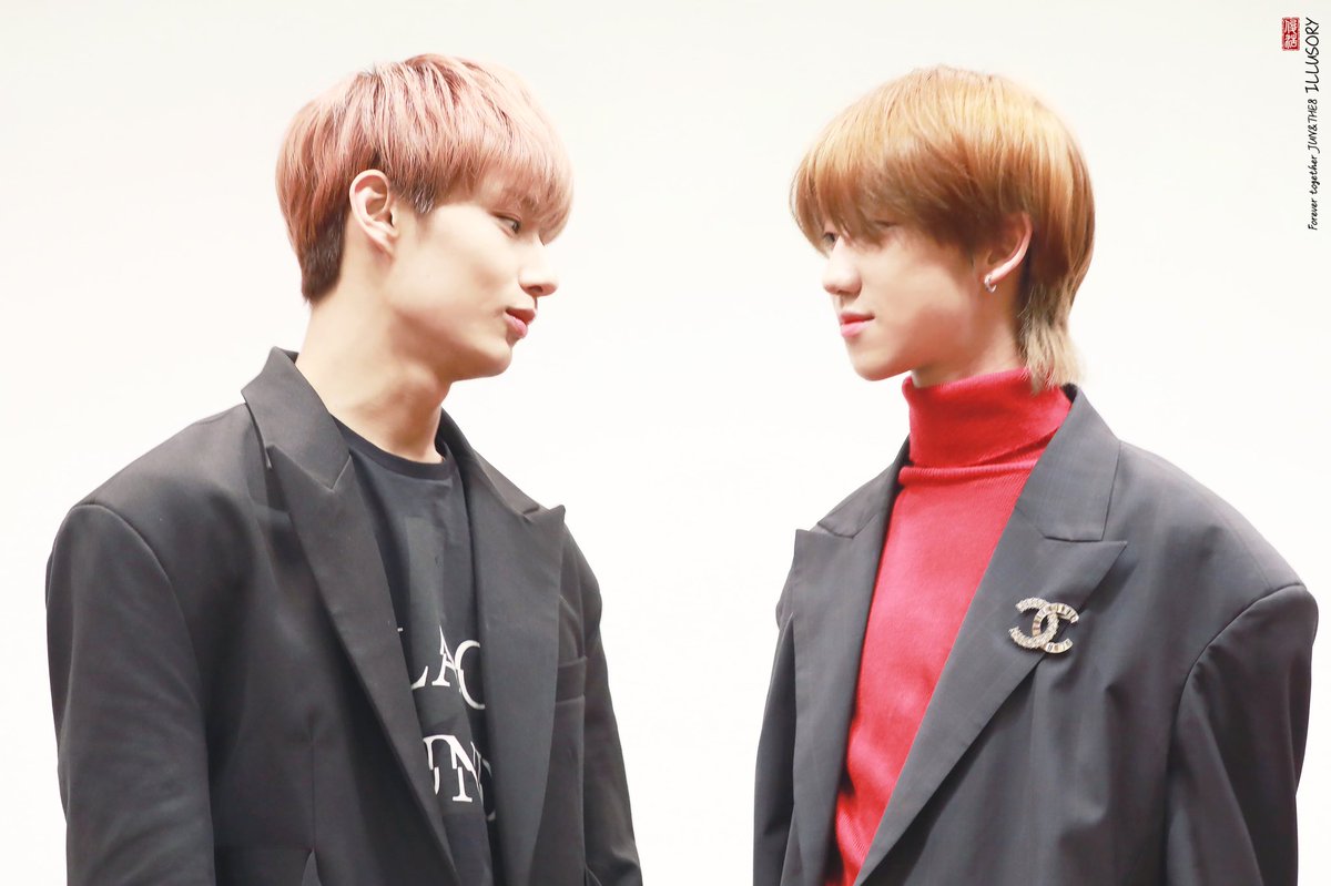 minghaoarchives's tweet photo. 18-02-09 
THE8 @ Beatroad Fansign
cr. illusory &amp; the8pics
#디에잇 #세븐틴 #THE8 #SEVENTEEN #JunHao https://t.co/bTBAFcmPkE