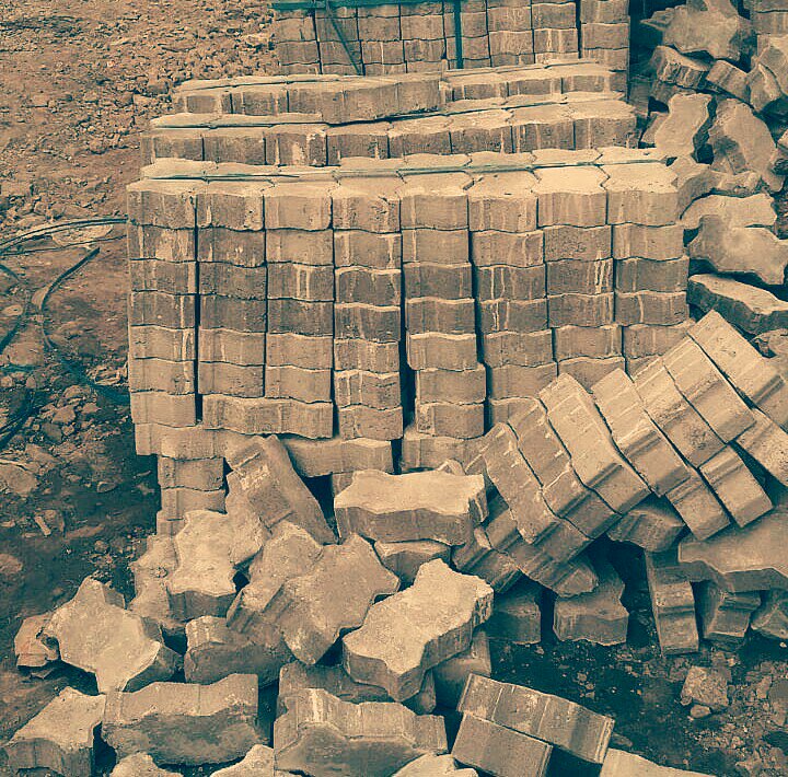 Decor Landscapers Limited also supplies and lays cabro. Decor Landscapers Limited - Beautifying your dreams