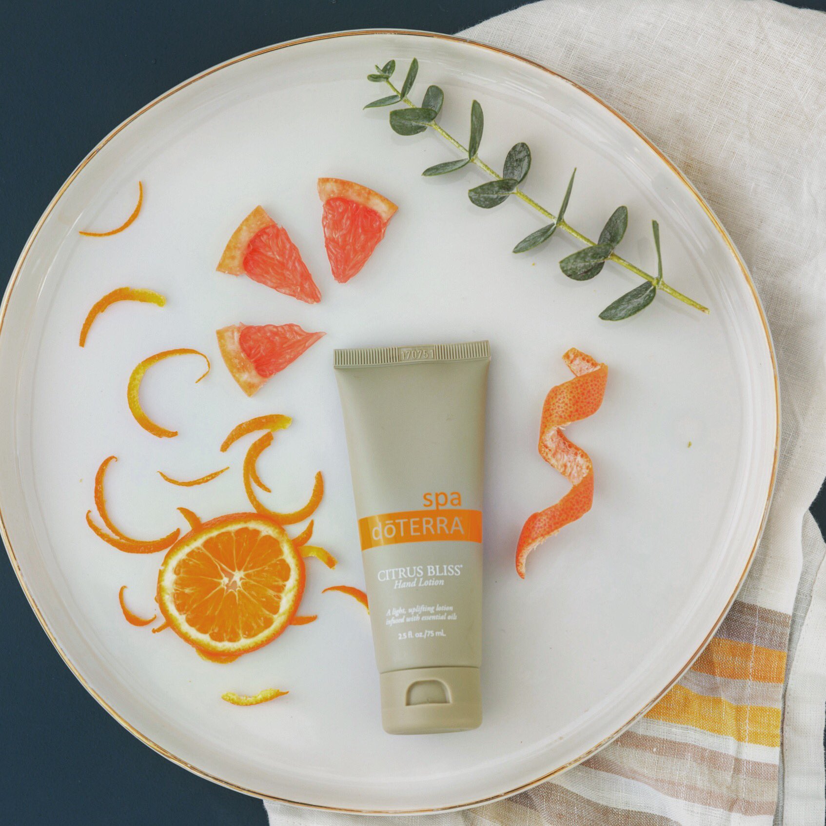 💖Goddess Vibes🤗 on Twitter: This silky, natural lotion, absorbs quickly🍃 I love this lotion from dōTERRA😊#CitrusBliss #Citrus bliss #SilkySkin #PureOils #TherapeuticOils #SkinRegimen #WellnessAdvocate #SpaTreatment ...
