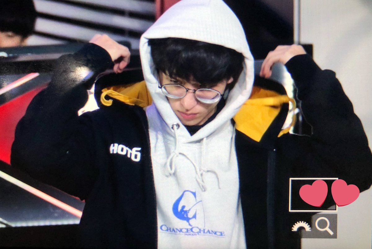 battle_nuna_god's tweet photo. 180211 #댕채 #DAENGCHAE #1ast
ㅗㅜㅑ................ (숨멎) https://t.co/wlelVxfxER