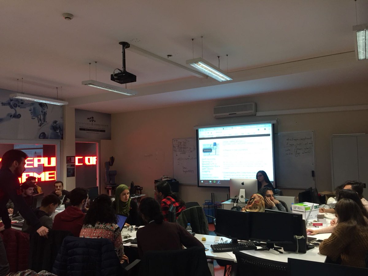 IEEE Kulübü'müzün düzenlemiş olduğu 2. IEEE Türkiye Ras Kampı, atölye çalışmalarıyla devam ediyor!