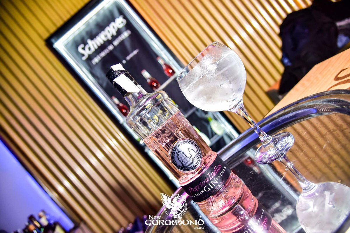 _New_Garamond_'s tweet photo. te apetece venir gratis o con oferta en copas a la mejor sala? #NewGaramond Avisame vía whatsapp/llamada y te informo en el 630880984 https://t.co/64fkC7ZlfP
