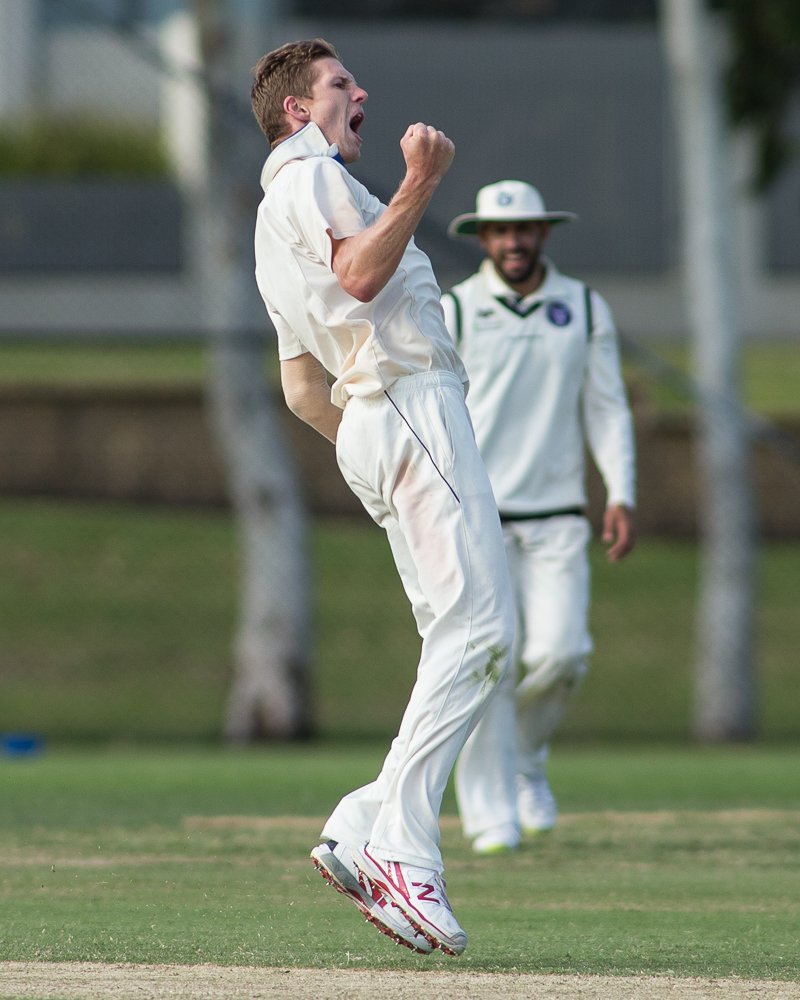 <a href="/MelbUniCC/">Melbourne University Cricket Club</a> quick <a href="/SteveReid17/">Steve Reid</a> savours a late wicket