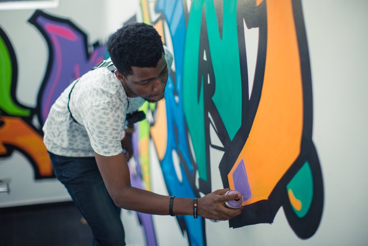 osa_seven's tweet photo. Graffiti Progress Shot from the TMPL Office space. 📷 @michaelsopejohnson 
#graffiti #graffitiproject  #commission #commissionedart #WIP #muralart #TMPLoffice #office #color #colours #pop #workinspiresinspiration #keepworking #creatorsgonnacreate #osaseven #trellis https://t.co/482zvvGyIL