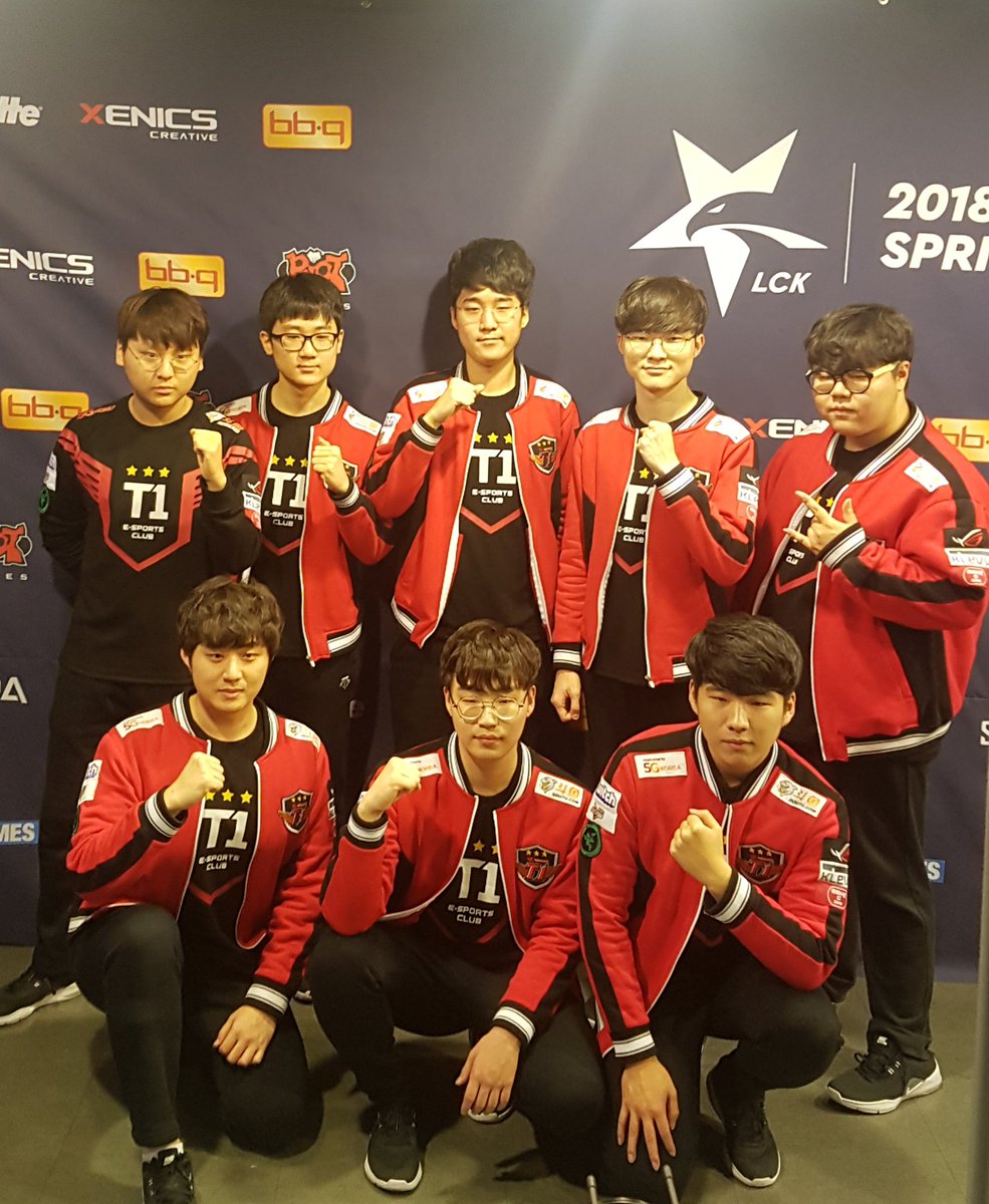 T1LoL's tweet photo. 응원해주신 팬 여러분 감사합니다. 
#SKTWIN https://t.co/wRLikJS4gZ