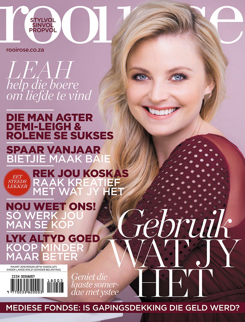 CO_Productions's tweet photo. @LeahMusiekSA lyk asemrowend op die voorblad van die nuwe @rooi_rose wat vanaf môre op die rakke is. Lees meer oor wat vir haar voorlê as nuwe aanbieder van @kykNETtv se @boersoeknvrou.
#afrikaans #tydskrif #koopnou https://t.co/sgoNWlNrIP