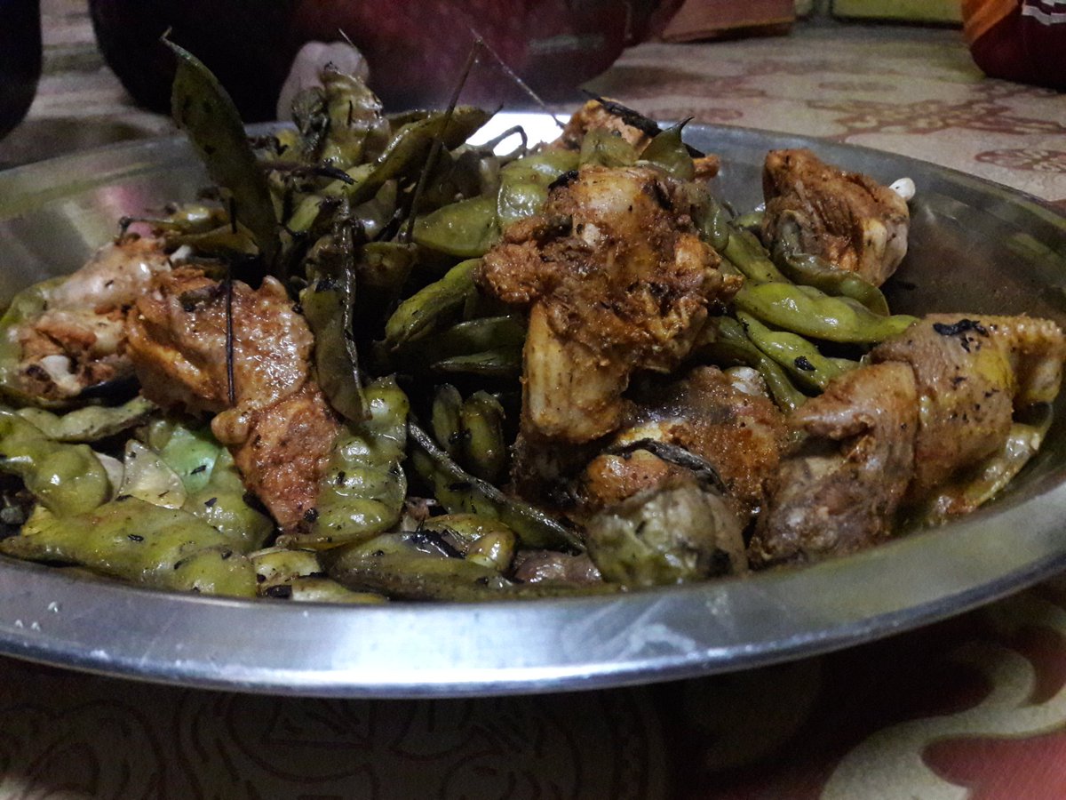 monikasingh_16's tweet image. #popati #maharashtriandish #lovedit #yummy #tasty
