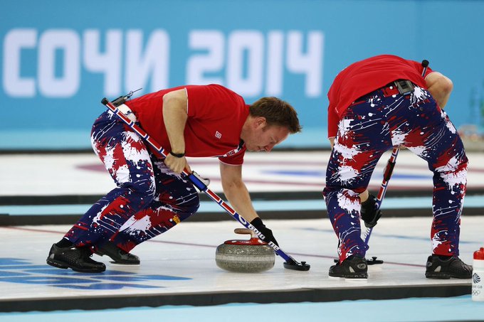 つかの間 歪める 居眠りする ノルウェー カーリング ユニフォーム 死傷者 受け入れた 絶滅させる