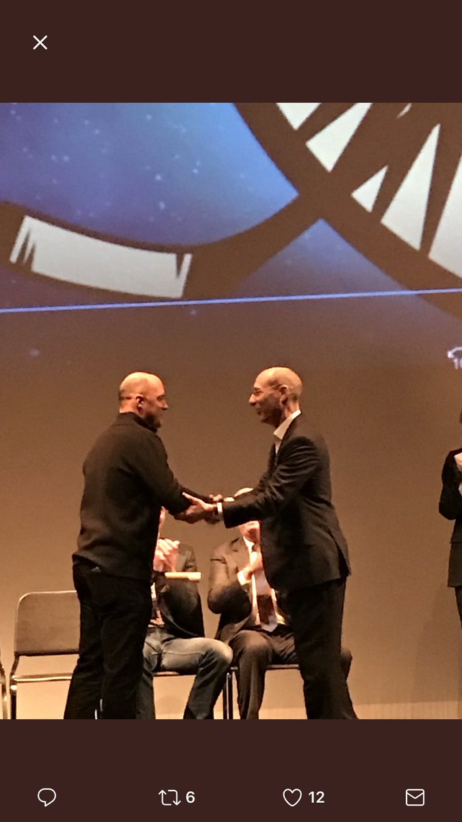 guy_hebert's tweet image. @HamiltonCollege @ContinentalPuck Thank you for a wonderful weekend back on the Hill &amp;amp; in Clinton. Not every day one can become a doctor &amp;amp; get to see his alma mater play!