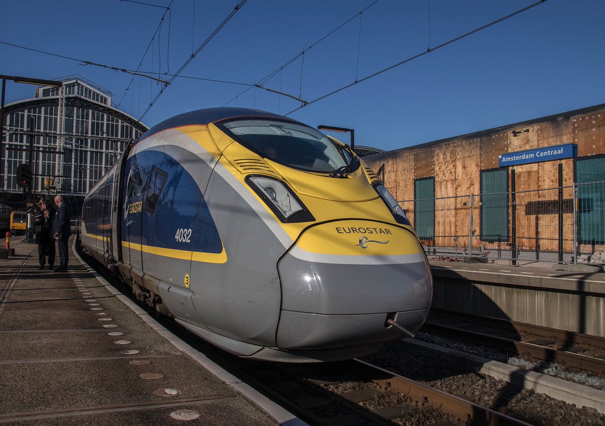 Justin on eurostar tweet media