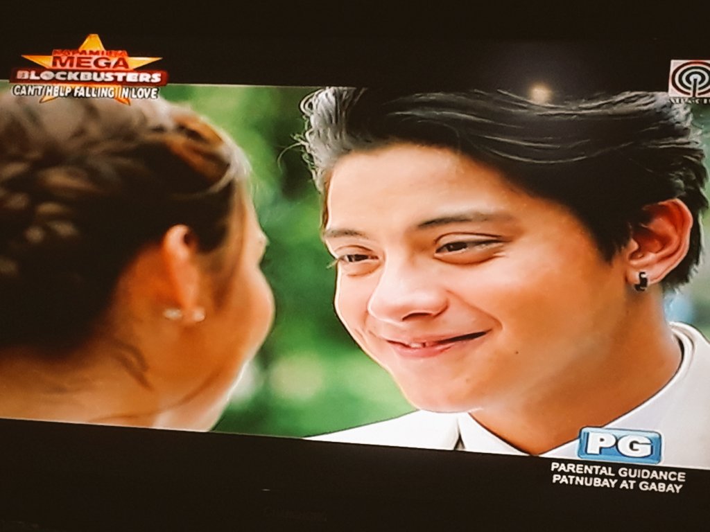 abby5778's tweet photo. Kagwapong groom at kagandang bride naman!😍😍😍  #GabAndDos #CantHelpFallingInLove @imdanielpadilla @bernardokath ❤❤❤ @StarCinema @ABSCBN_Showbiz https://t.co/1jrhj9wV0C
