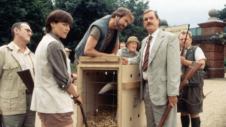 aresluoga's tweet image. Born on this day in 1961, model, actress and former #BondGirl #CareyLowell