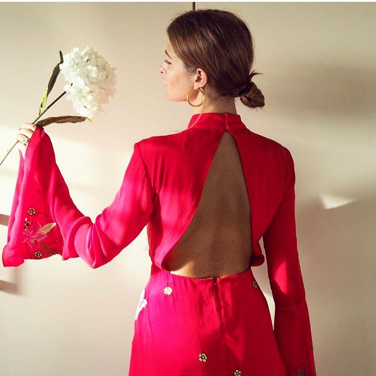 La vie en Rose | Millie is wearing the Rose Embroidered flare dress, also available in black.
Let’s Shop: bit.ly/2EUBau7 #Resort18 #WeekendswithMillie