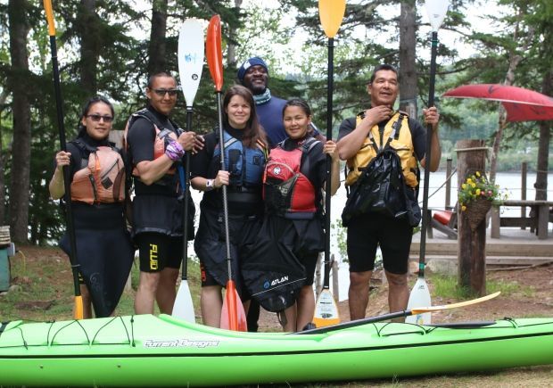 Our #TeacherPrize Winner, Maggie MacDonnell, is using kayaking to empower indigenous youth @nicmeloney vky.io/2E5ca3i @CBCNews